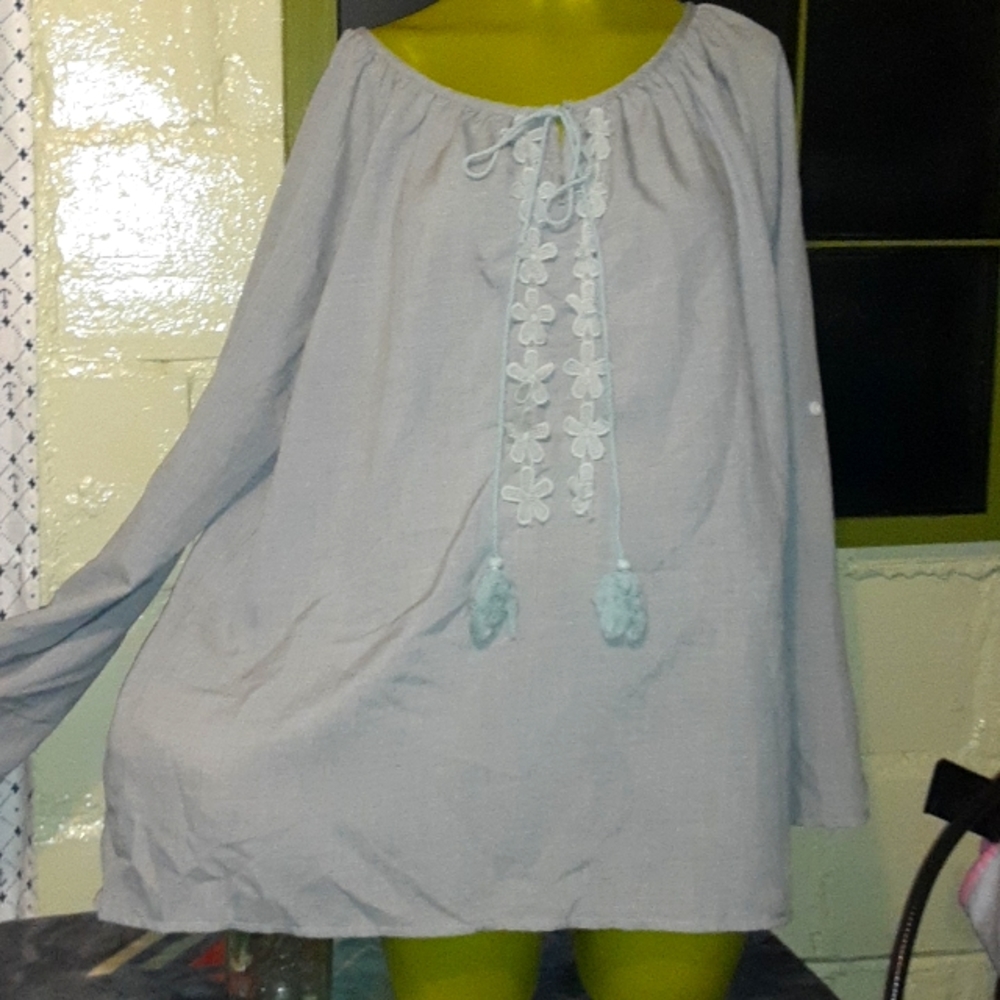 Ladies plus size 2x shirt